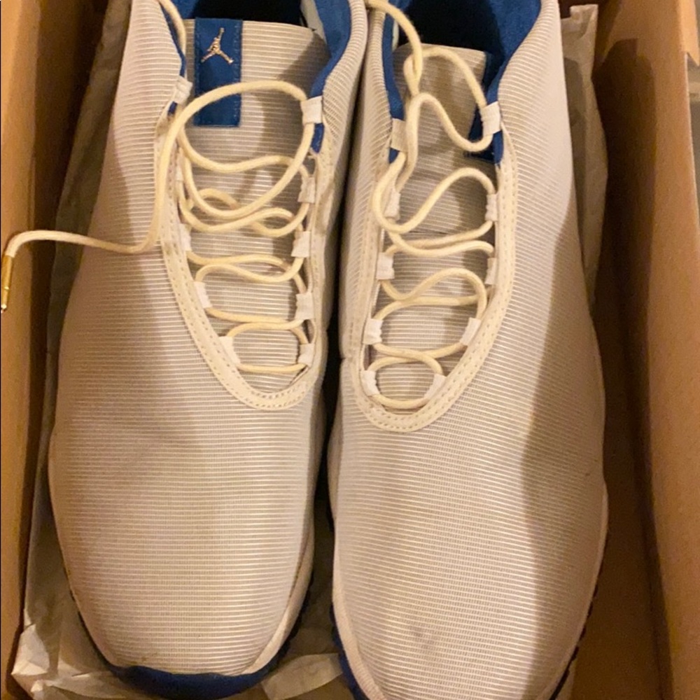 Jordan future - Picture 2 of 5
